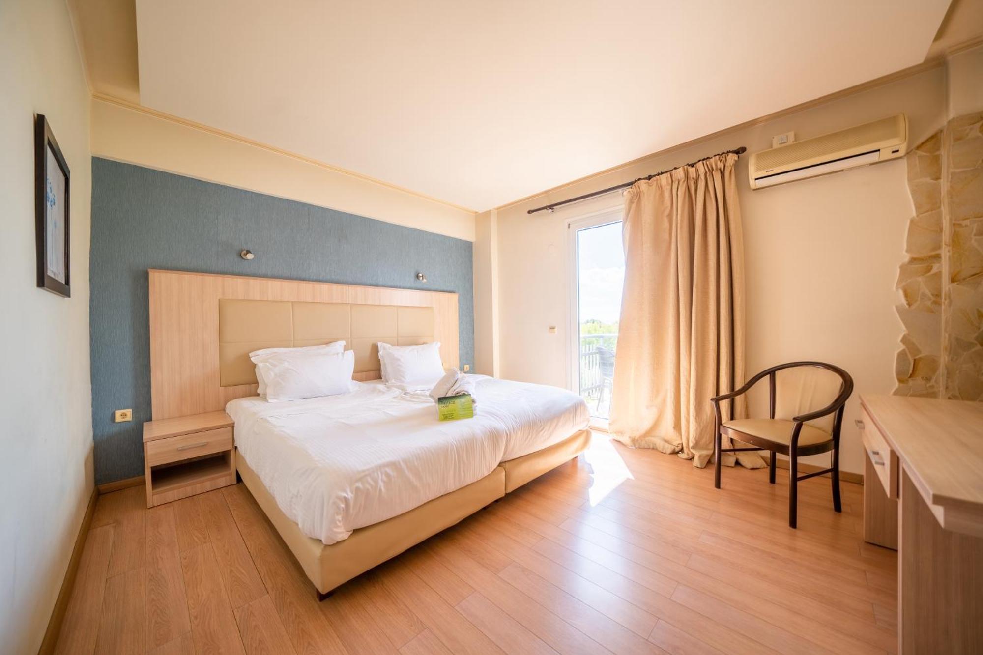 Tselikas Hotel Kozani Oda fotoğraf