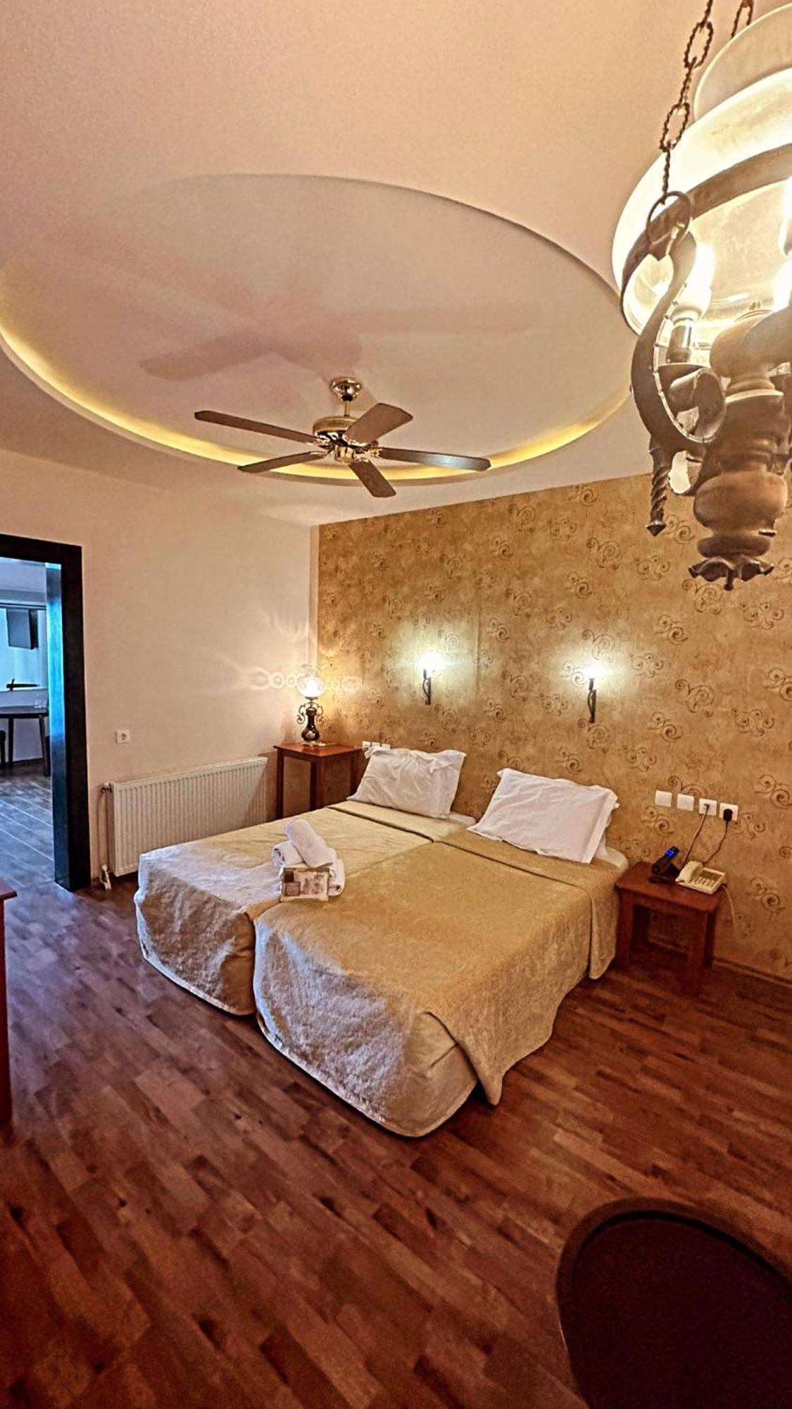Tselikas Hotel Kozani Oda fotoğraf