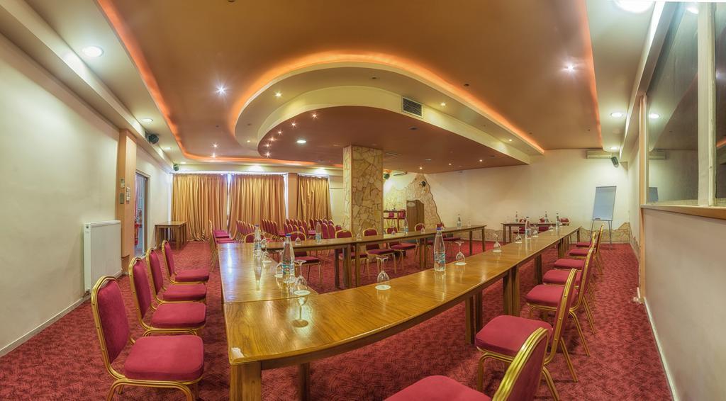 Tselikas Hotel Kozani Dış mekan fotoğraf
